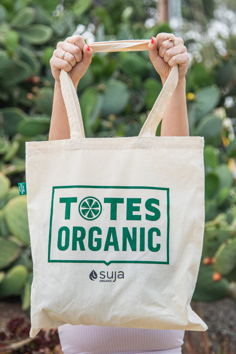 5 Juicy Wellness Gifts For Mom This Mother's Day